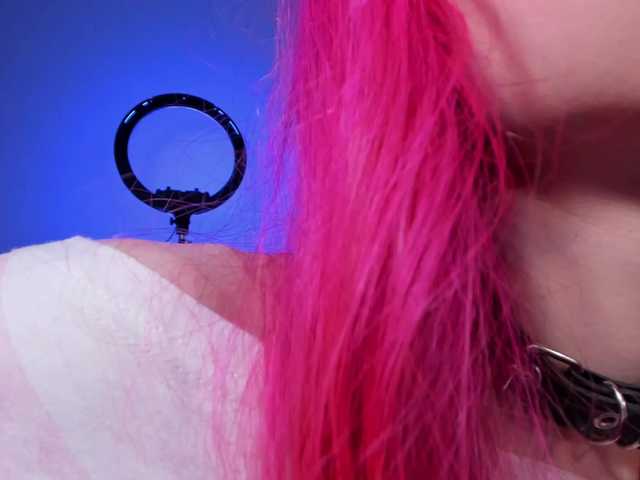 mnepohuyy live cam on BongaCams