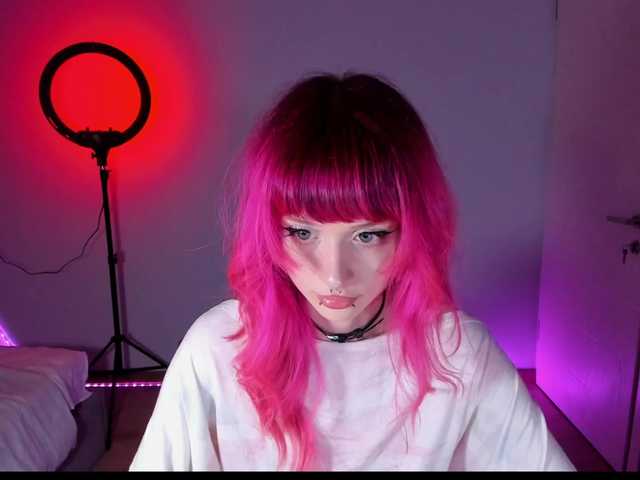 mnepohuyy live cam on BongaCams