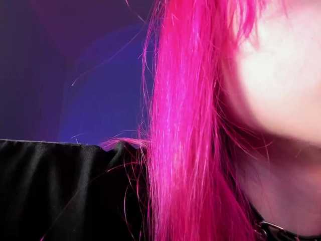 mnepohuyy live cam on BongaCams