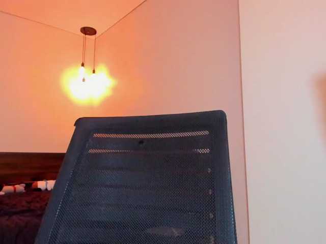mnepohuyy live cam on BongaCams