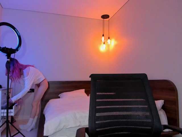 mnepohuyy live cam on BongaCams