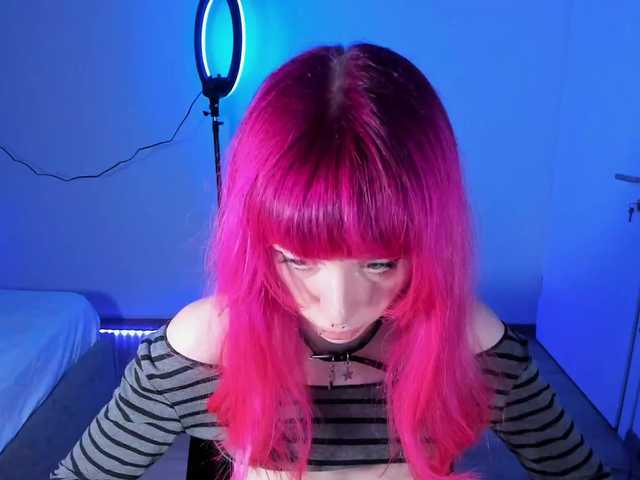 mnepohuyy live webcam show