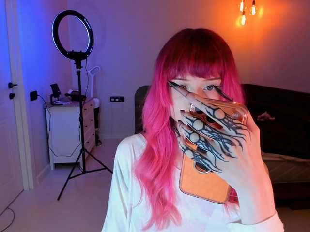 mnepohuyy, live now on BongaCams