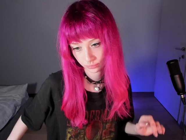 Live трансляция mnepohuyy - Runet.cam
