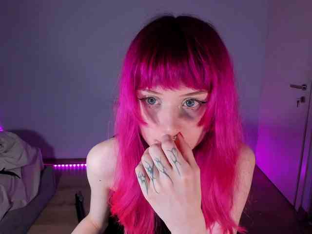 mnepohuyy Sex Cam Show