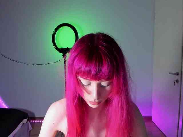 mnepohuyy Sex Cam Show
