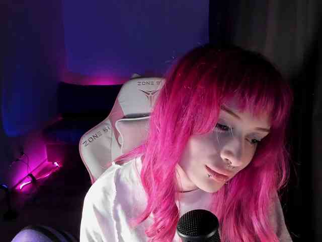 mnepohuyy webcam