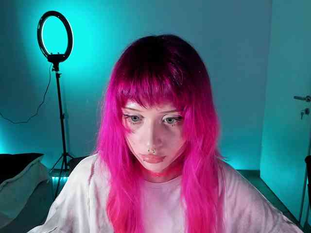 mnepohuyy webcam