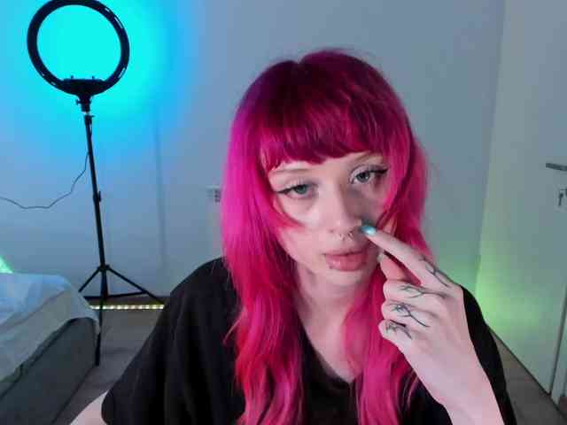 mnepohuyy webcam
