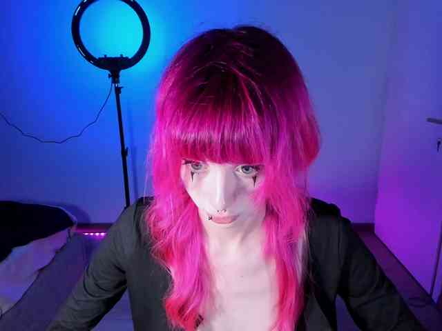 mnepohuyy webcam