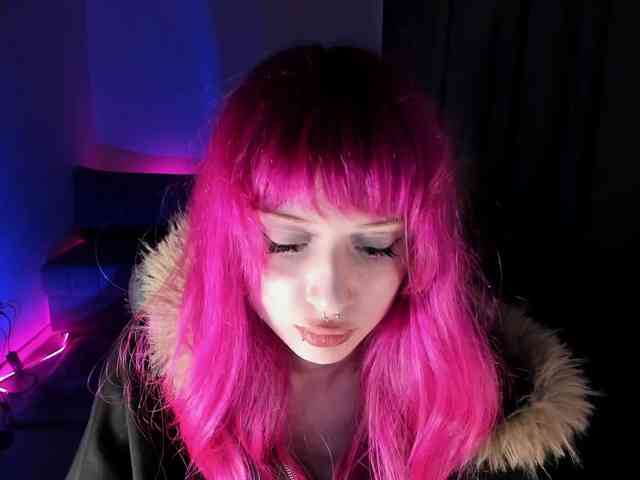 mnepohuyy webcam