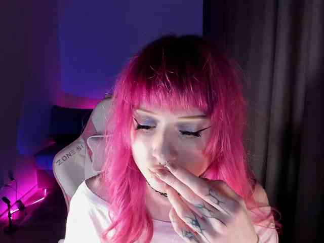 mnepohuyy webcam