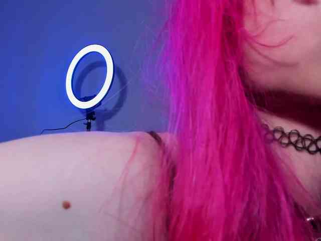 mnepohuyy Sex Cam Show