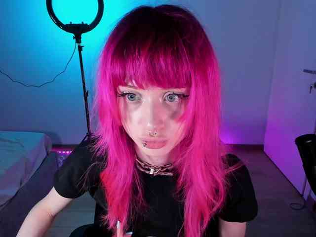 mnepohuyy webcam