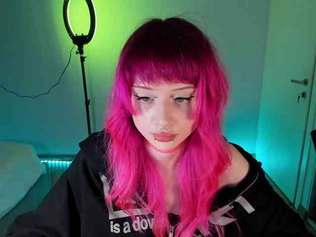 mnepohuyy webcam