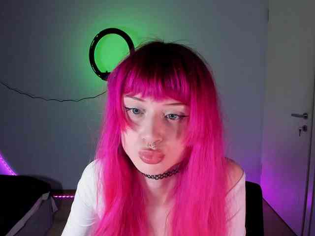 mnepohuyy webcam