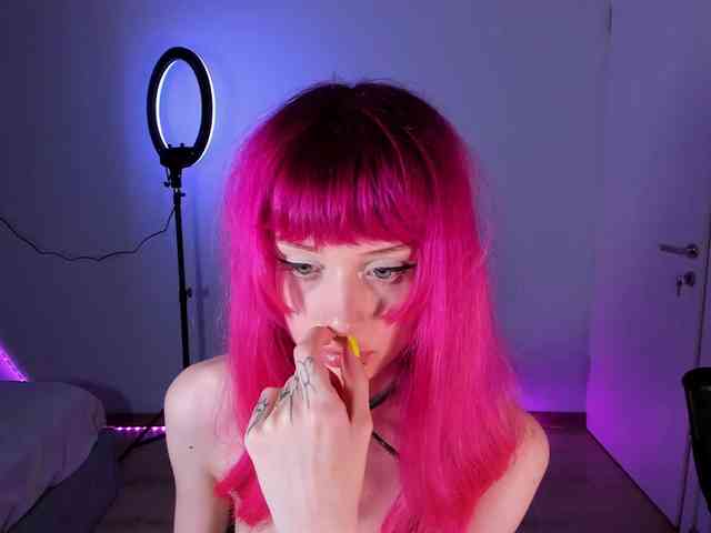 mnepohuyy Sex Cam Show