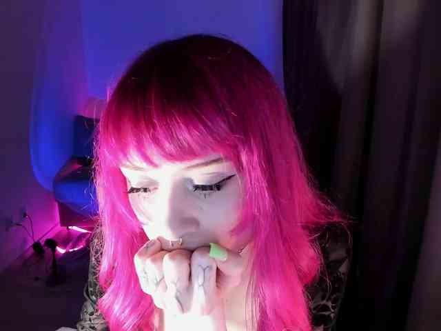 mnepohuyy webcam