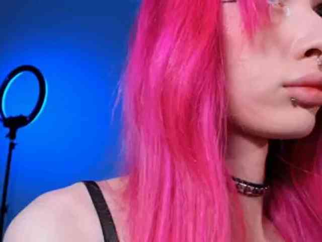 mnepohuyy webcam