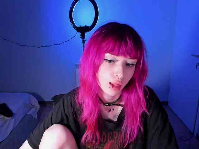 mnepohuyy webcam