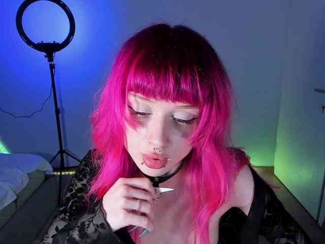 mnepohuyy webcam