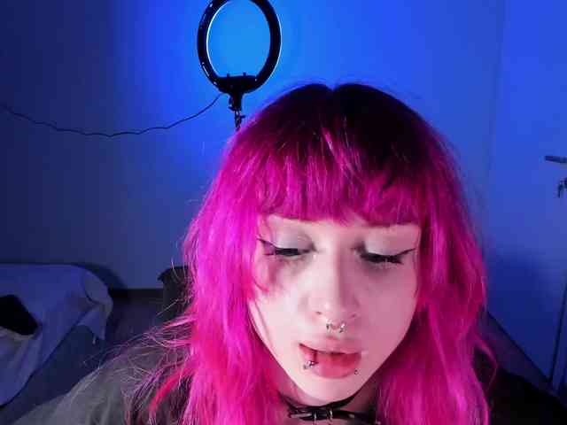 mnepohuyy webcam