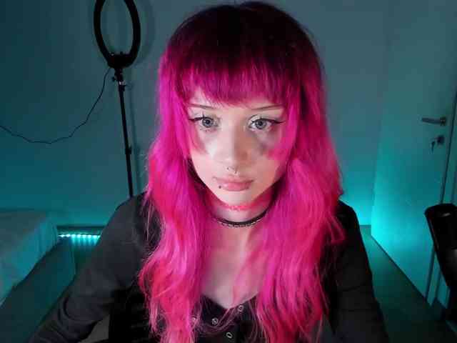 mnepohuyy webcam
