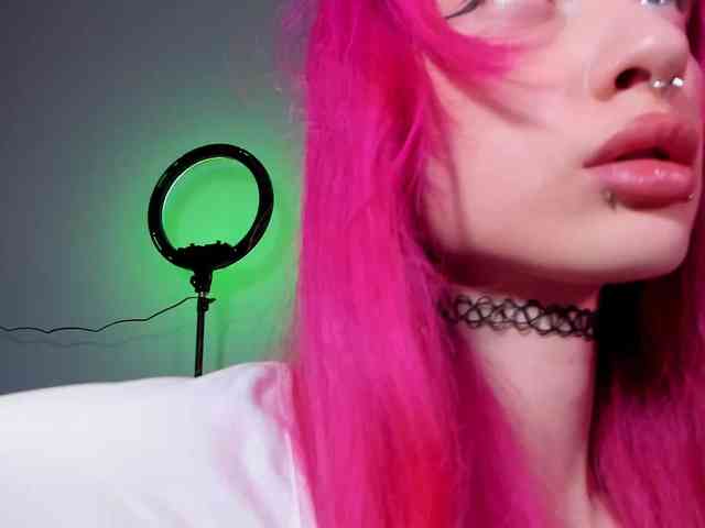 mnepohuyy webcam
