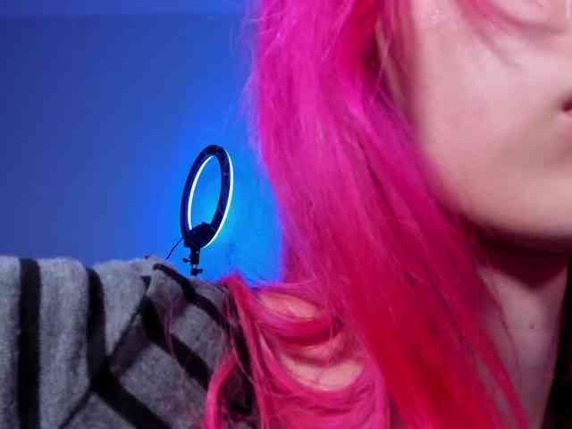 mnepohuyy webcam