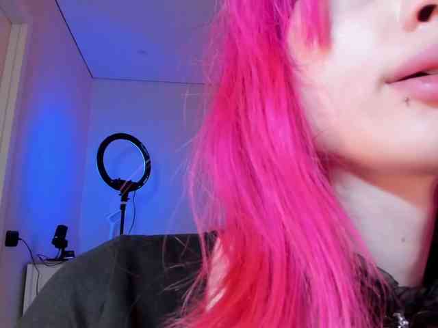 mnepohuyy webcam