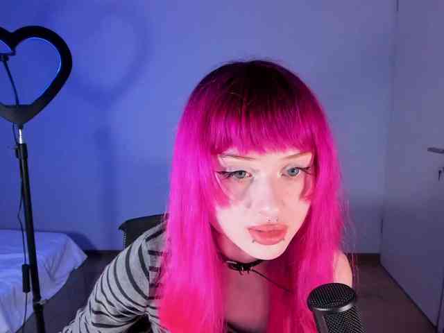 mnepohuyy Sex Cam Show