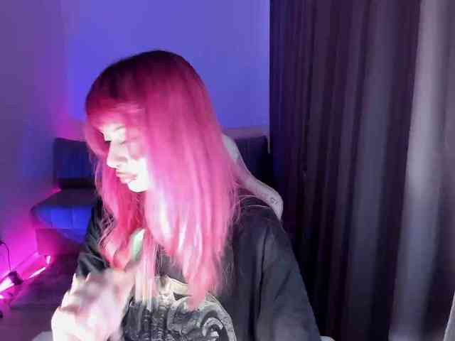 mnepohuyy webcam