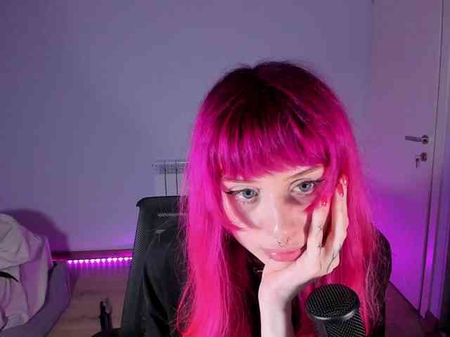mnepohuyy Sex Cam Show