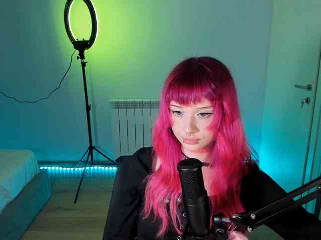 mnepohuyy webcam