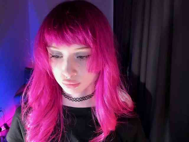 mnepohuyy webcam