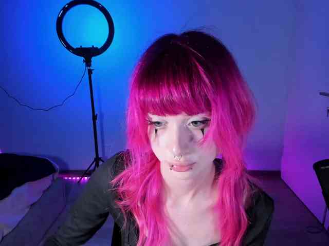 mnepohuyy webcam