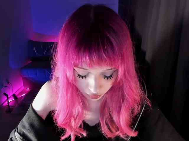 mnepohuyy webcam