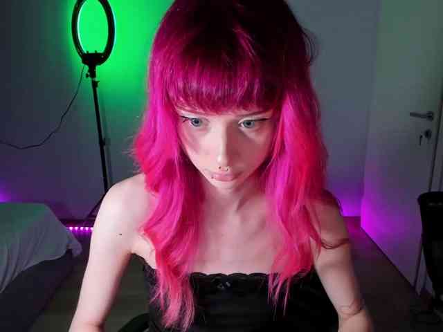 mnepohuyy webcam