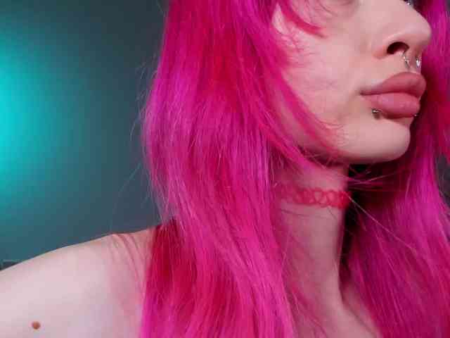 mnepohuyy webcam