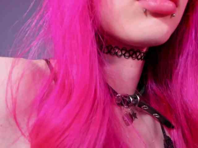 mnepohuyy Sex Cam Show