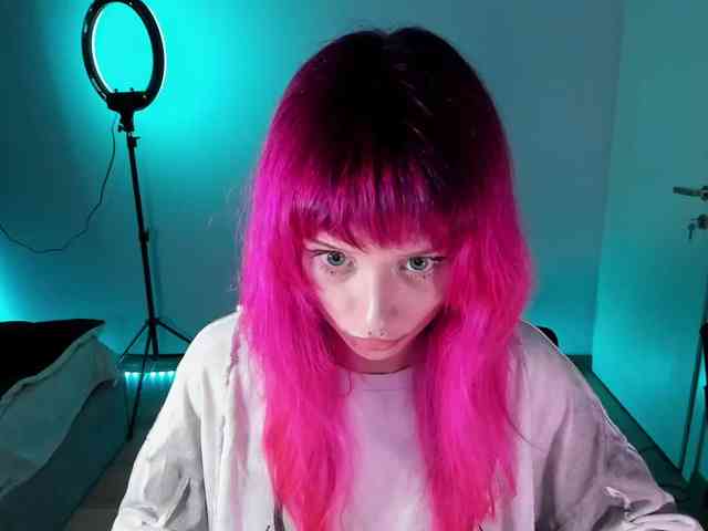 mnepohuyy webcam