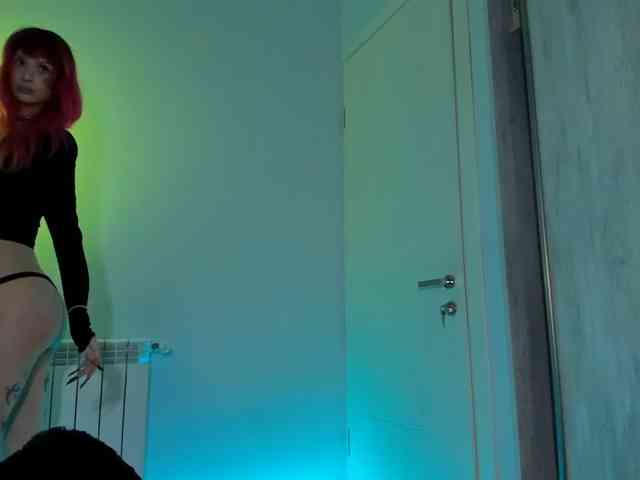 mnepohuyy webcam