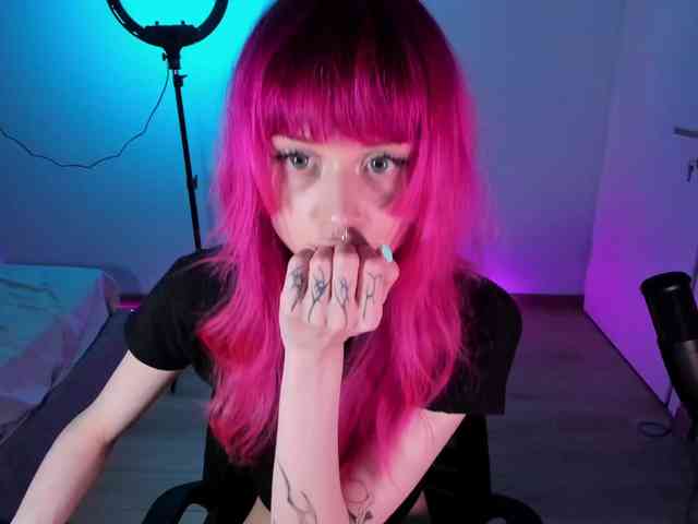 mnepohuyy webcam