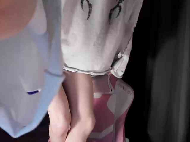 mnepohuyy webcam