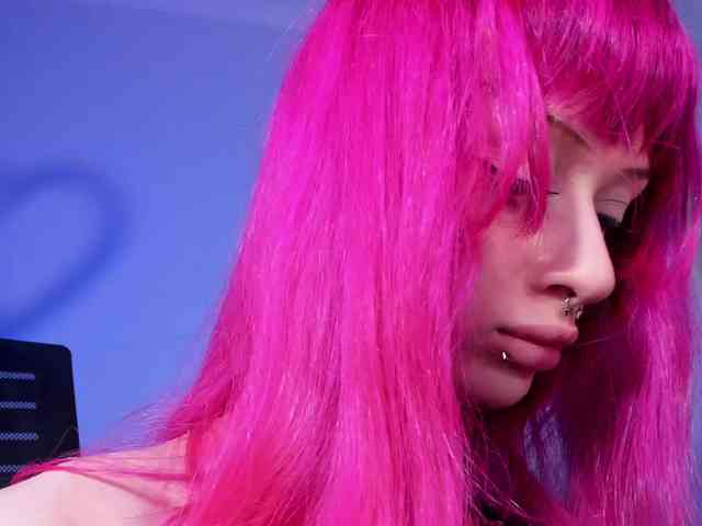 mnepohuyy webcam