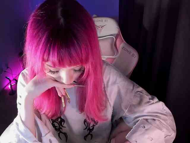 mnepohuyy webcam
