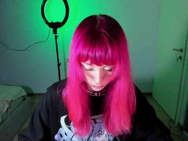 mnepohuyy webcam