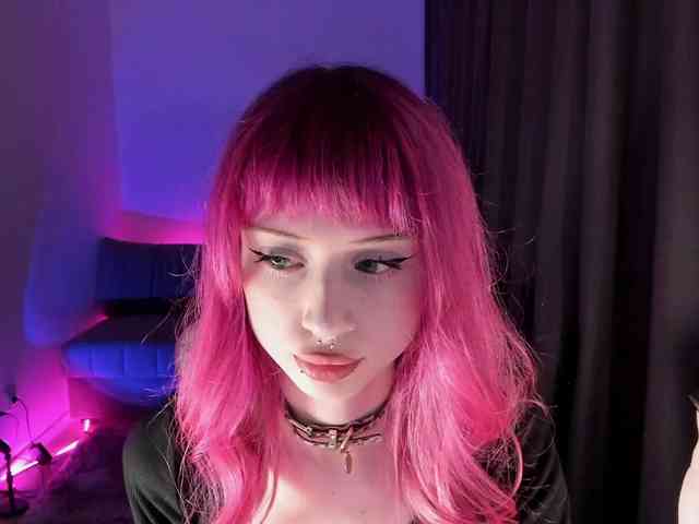 mnepohuyy webcam
