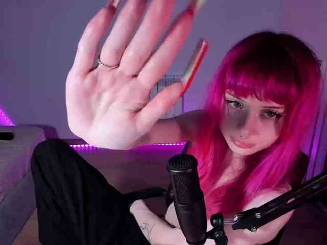 mnepohuyy Sex Cam Show
