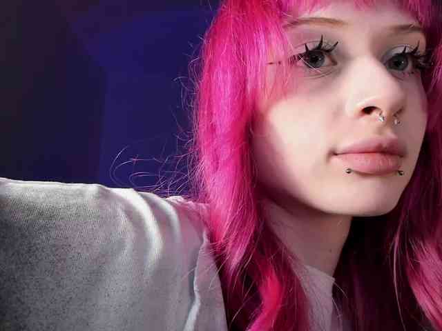 mnepohuyy webcam